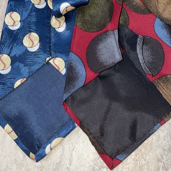 Lot of 2 Disney Men’s Neckties Ties - Picture 6 of 6